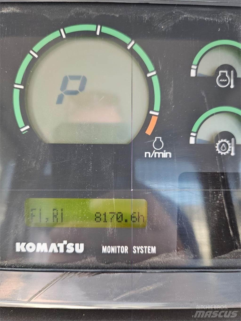 Komatsu D61PX-15 Гусеничные бульдозеры
