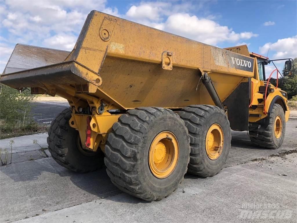 Volvo A30G Шарнирно-сочленённые самосвалы