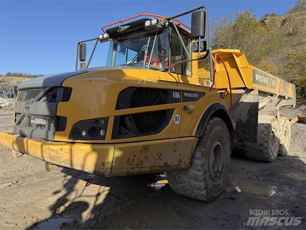 Volvo A30G Шарнирно-сочленённые самосвалы