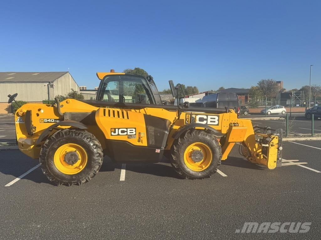 JCB  Телескопические погрузчики