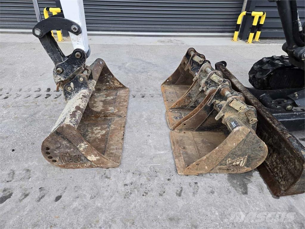 Bobcat E27 Мини-экскаваторы