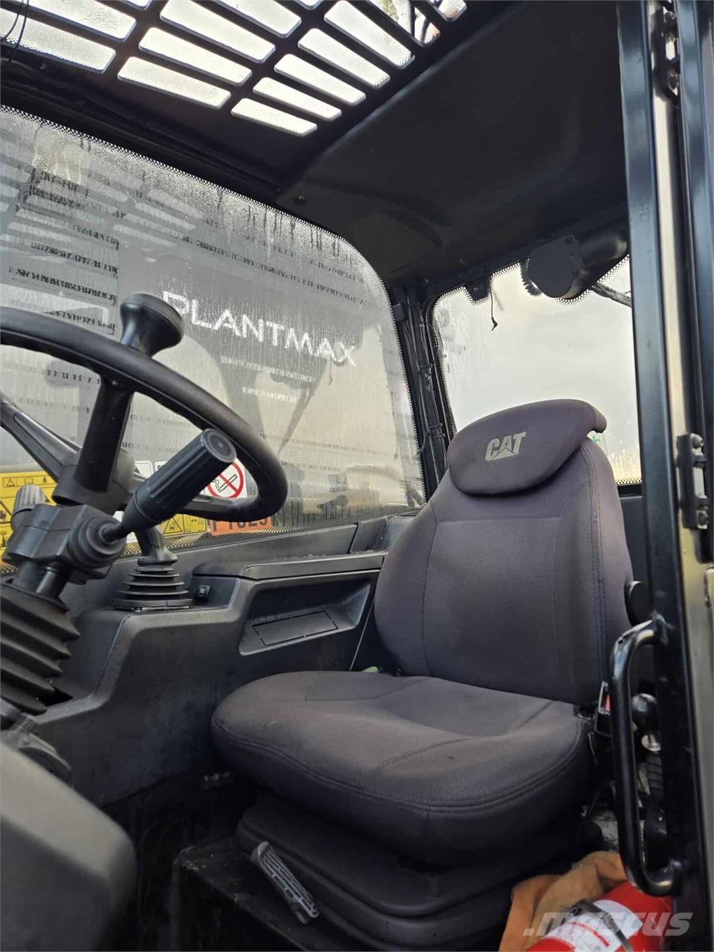 CAT TH417 Телескопические погрузчики