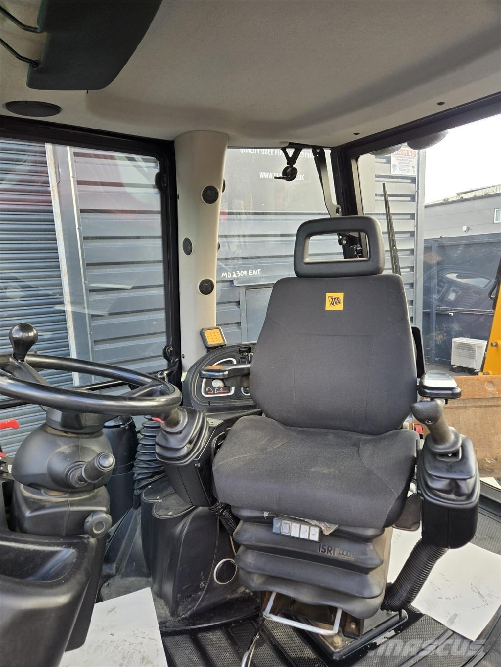 JCB 3CX Экскаваторы-погрузчики
