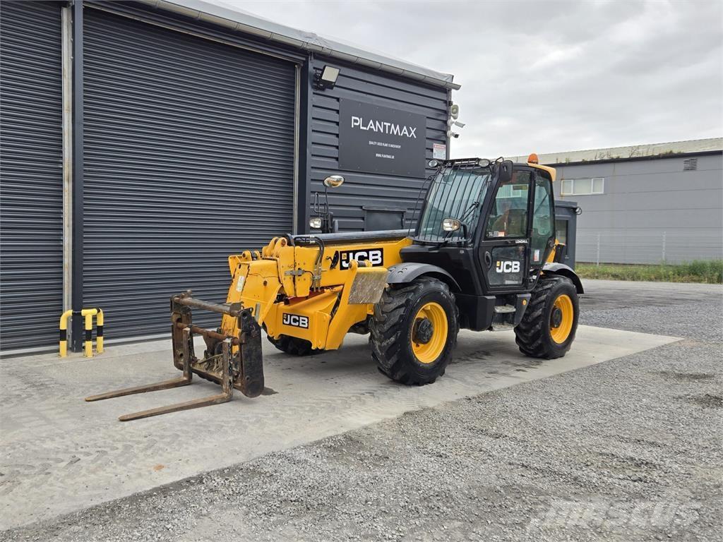 JCB 535-140 Телескопические погрузчики