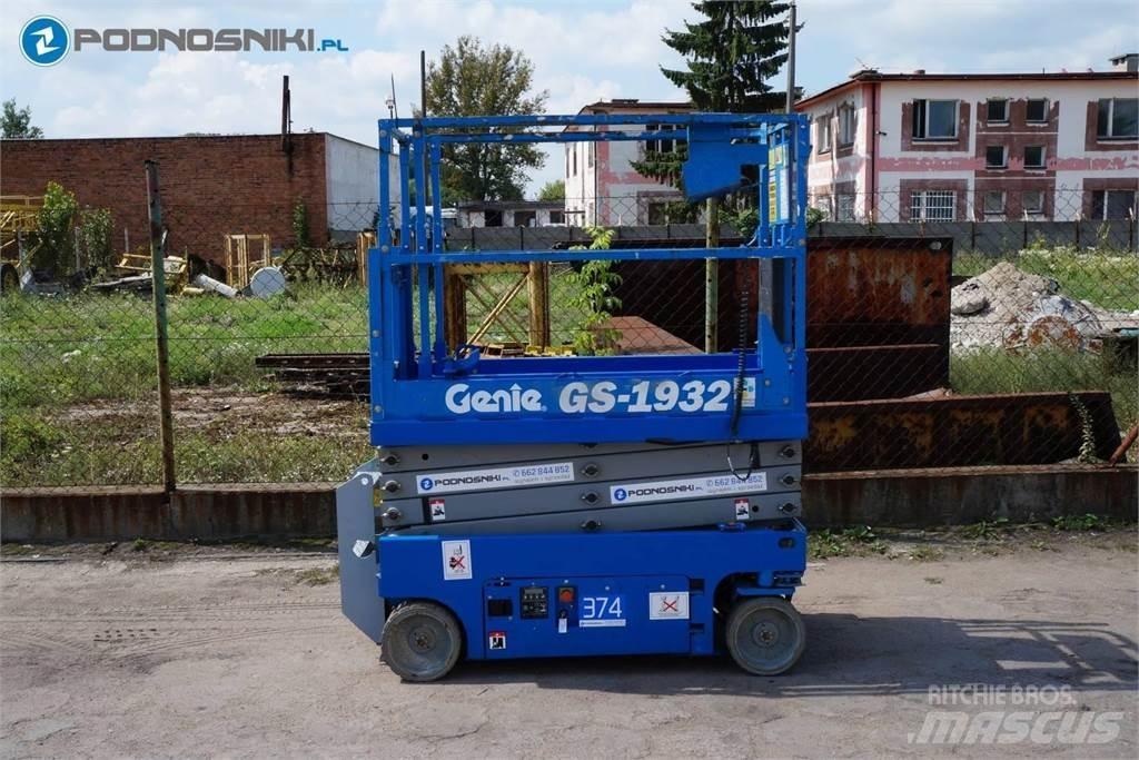 Genie 1932 Ножничные подъемники