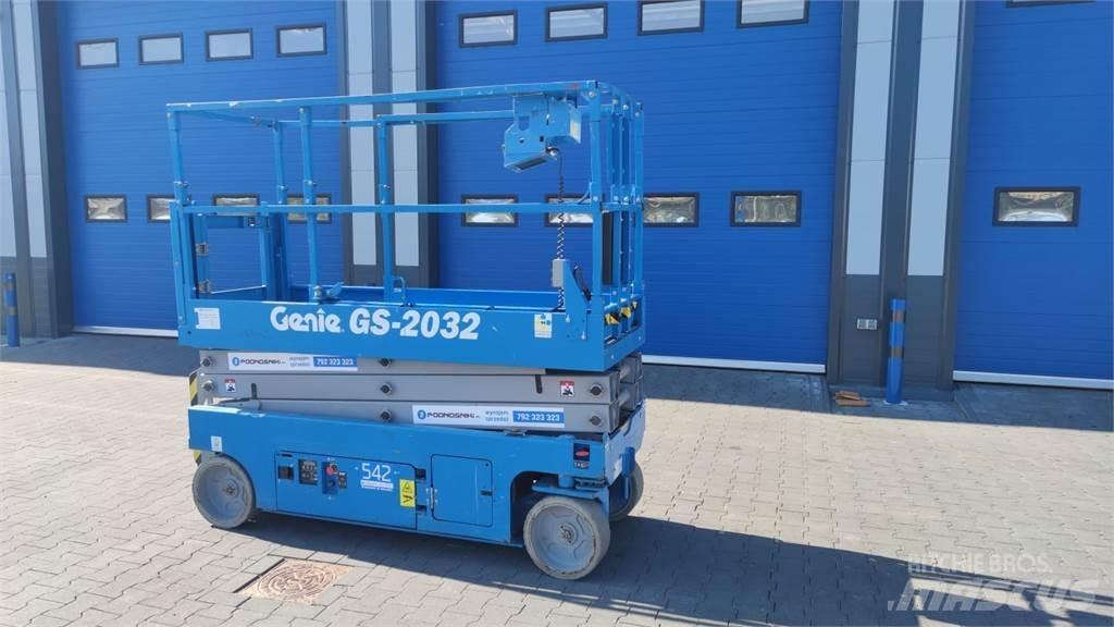 Genie 2032 Ножничные подъемники