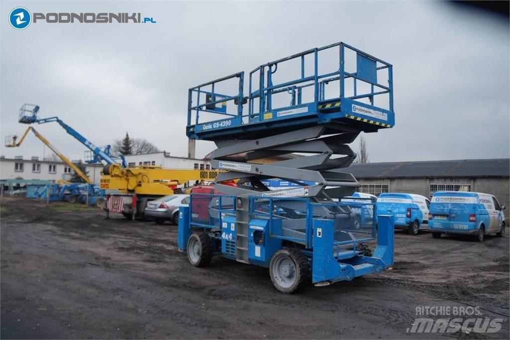 Genie 4390 Ножничные подъемники