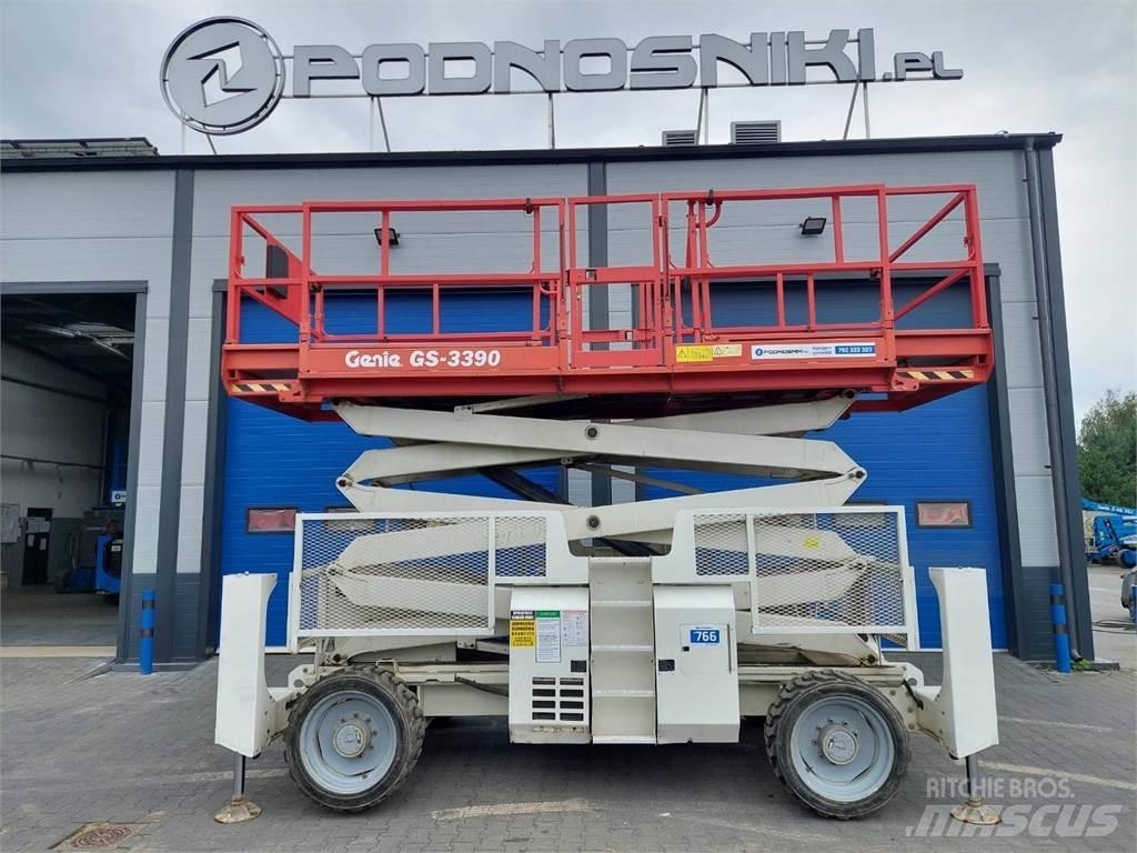 Genie GS-3390 Ножничные подъемники