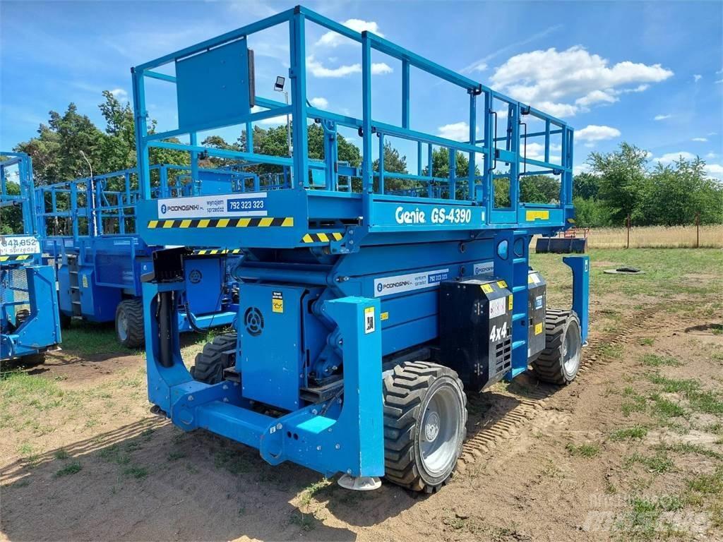 Genie GS-4390 RT Ножничные подъемники