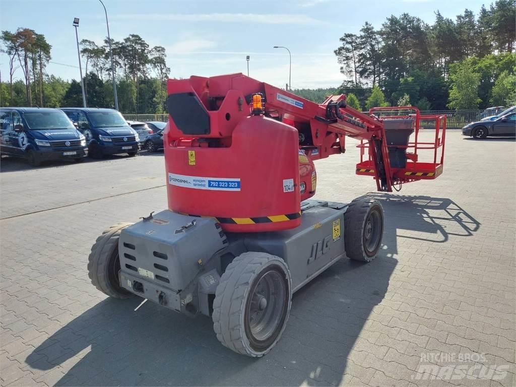 JLG M450AJ Коленчатые подъемники