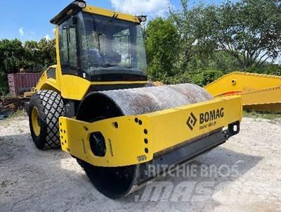 Bomag BW213DH-5 Строительная техника - Другие