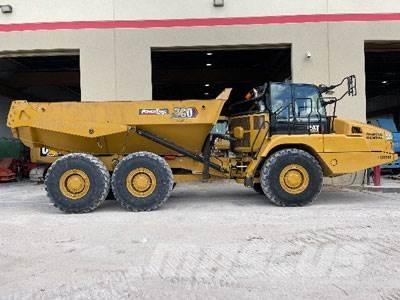 CAT 730-04A Шарнирно-сочленённые самосвалы