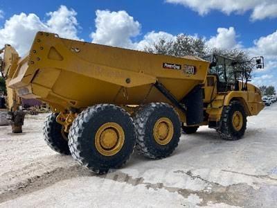 CAT 730-04A Шарнирно-сочленённые самосвалы