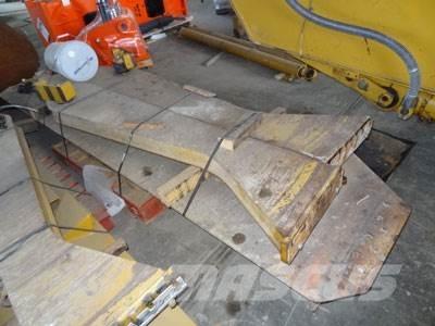 CAT 740 Tailgate Компоненты строительной техники