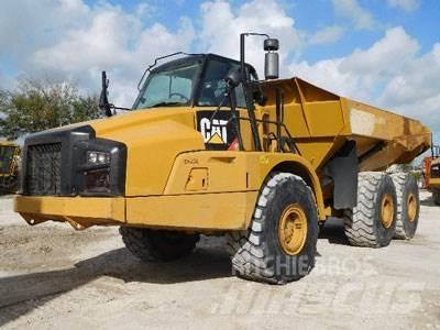 CAT 740B Шарнирно-сочленённые самосвалы