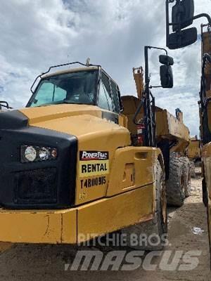 CAT 740B Шарнирно-сочленённые самосвалы