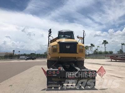 CAT 745C Шарнирно-сочленённые самосвалы
