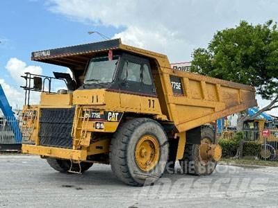 CAT 775E Карьерные самосвалы