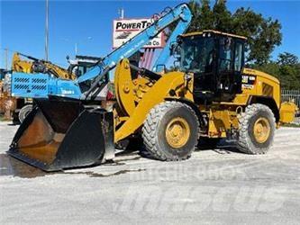 CAT 938M Фронтальные погрузчики