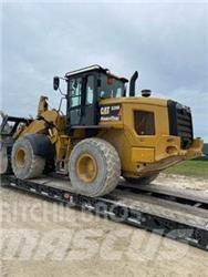 CAT 938M Фронтальные погрузчики