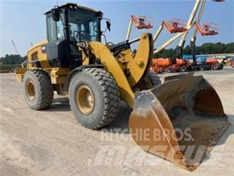 CAT 938M Фронтальные погрузчики