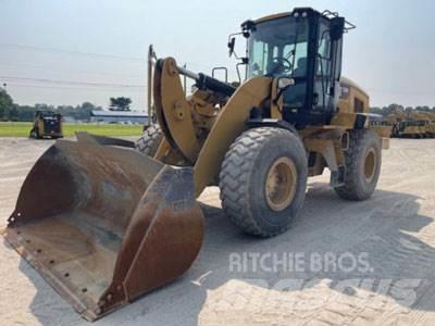 CAT 938M Фронтальные погрузчики