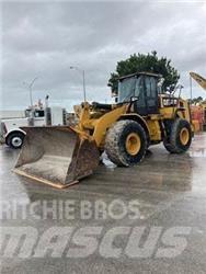 CAT 966M Фронтальные погрузчики