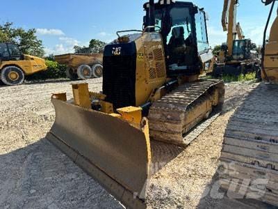 CAT D3K2 LGP Гусеничные бульдозеры