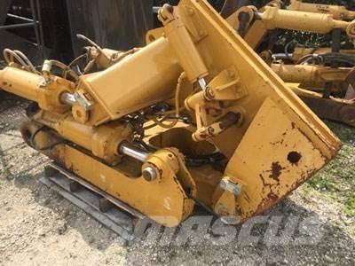 CAT D8T Ripper, S/S Компоненты строительной техники