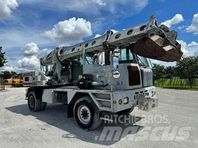 Gradall XL3100 Колёсные экскаваторы