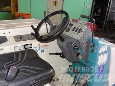Tennant 6600LP Вакуумные уборочные машины
