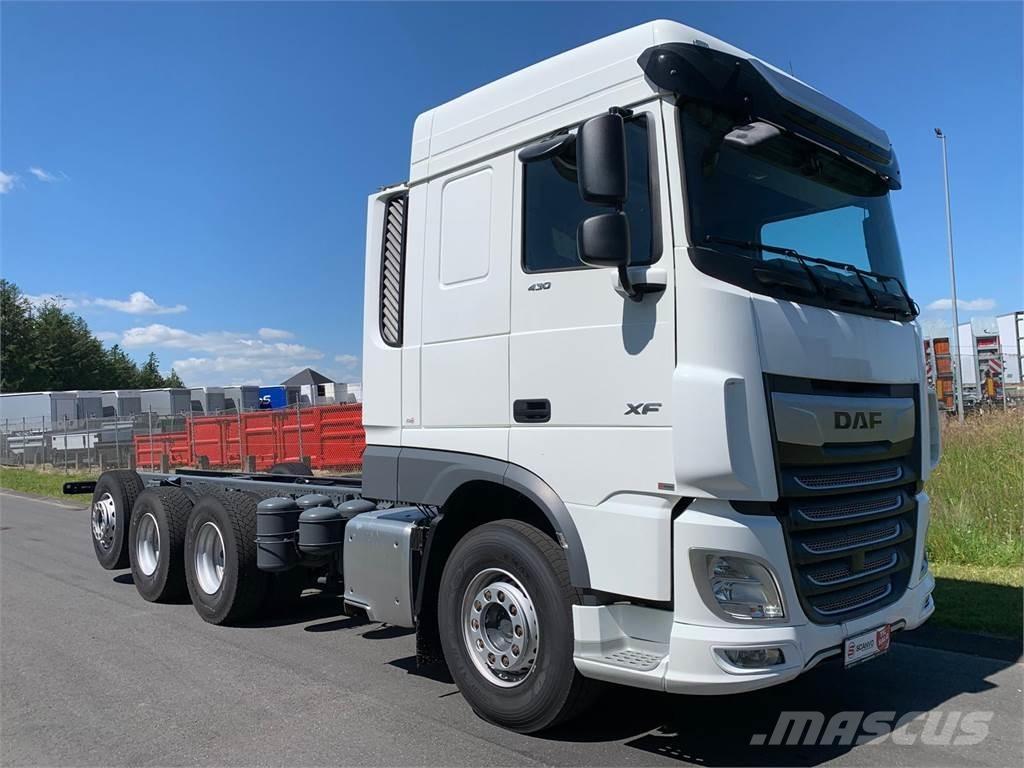 DAF XF 430 8x4*4 Шасси с кабиной
