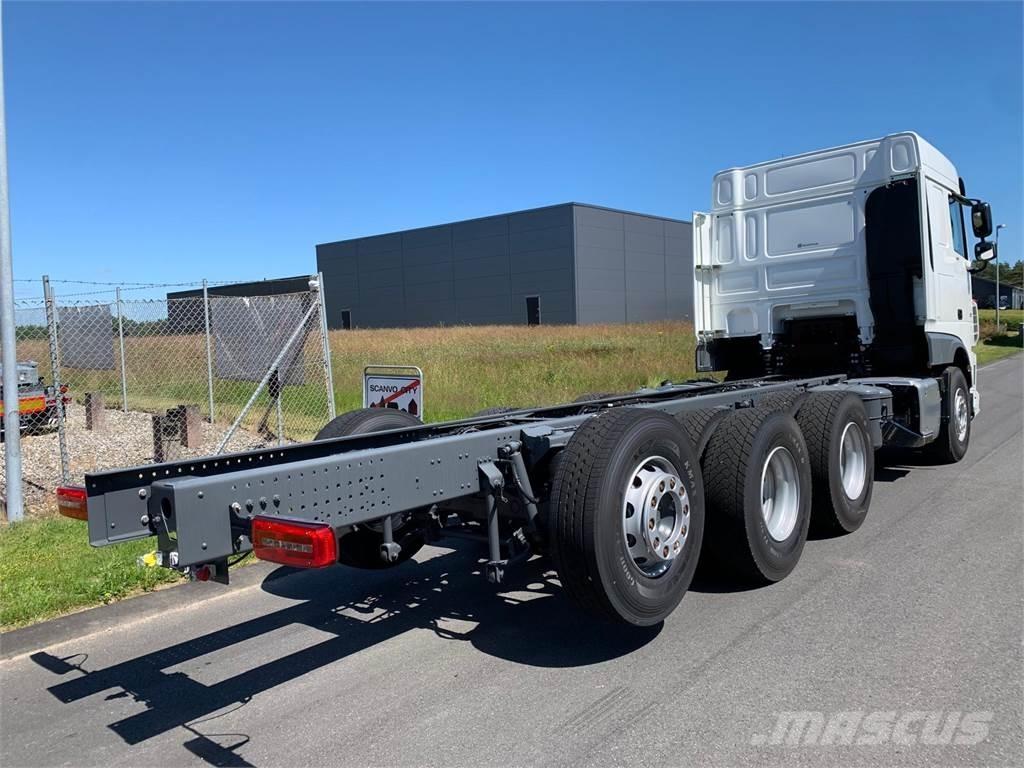 DAF XF 430 8x4*4 Шасси с кабиной