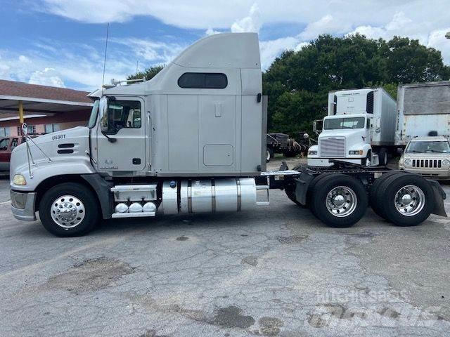 Mack CXU613 Седельные тягачи