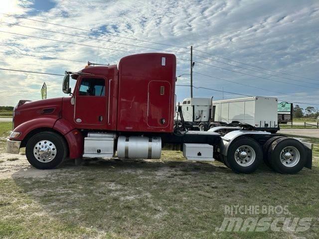 Peterbilt 384 Седельные тягачи