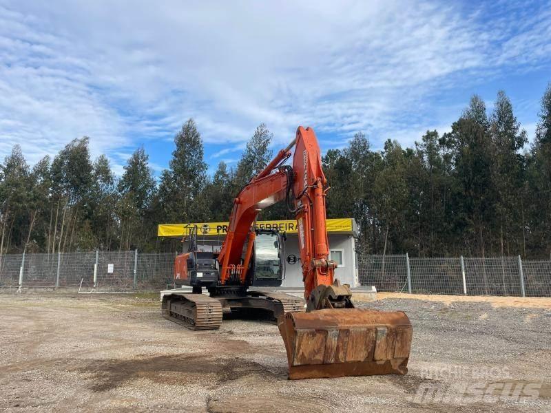 Hitachi ZX250LC-6 Гусеничные экскаваторы