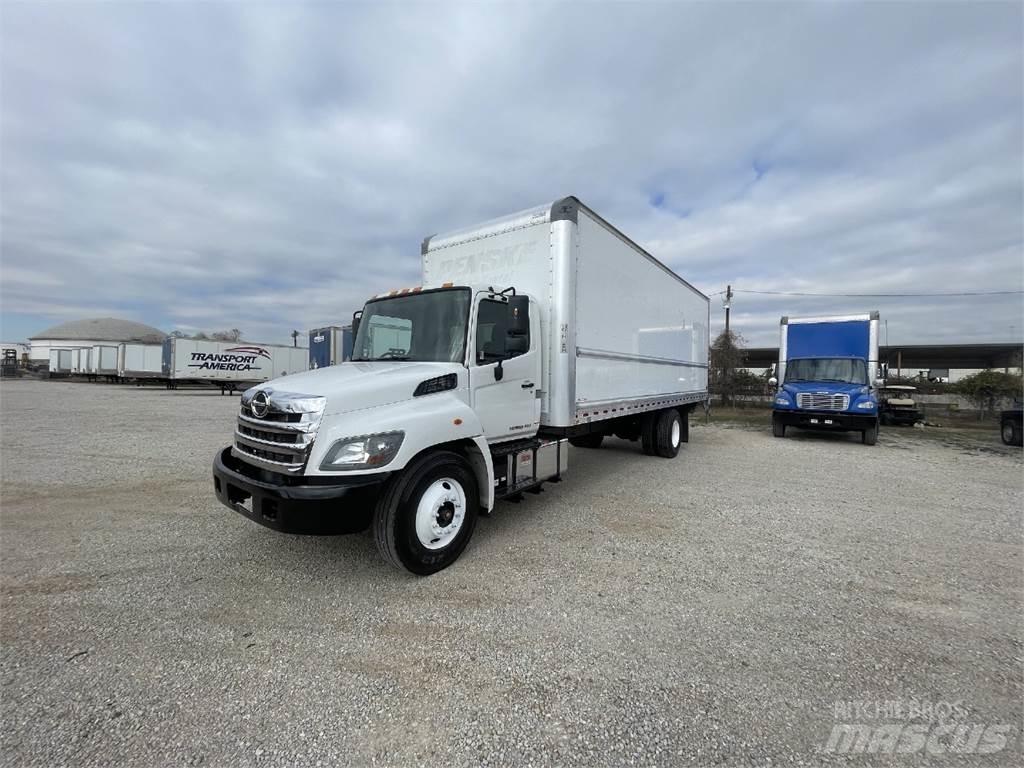 Hino 268 Грузовики-Фургоны