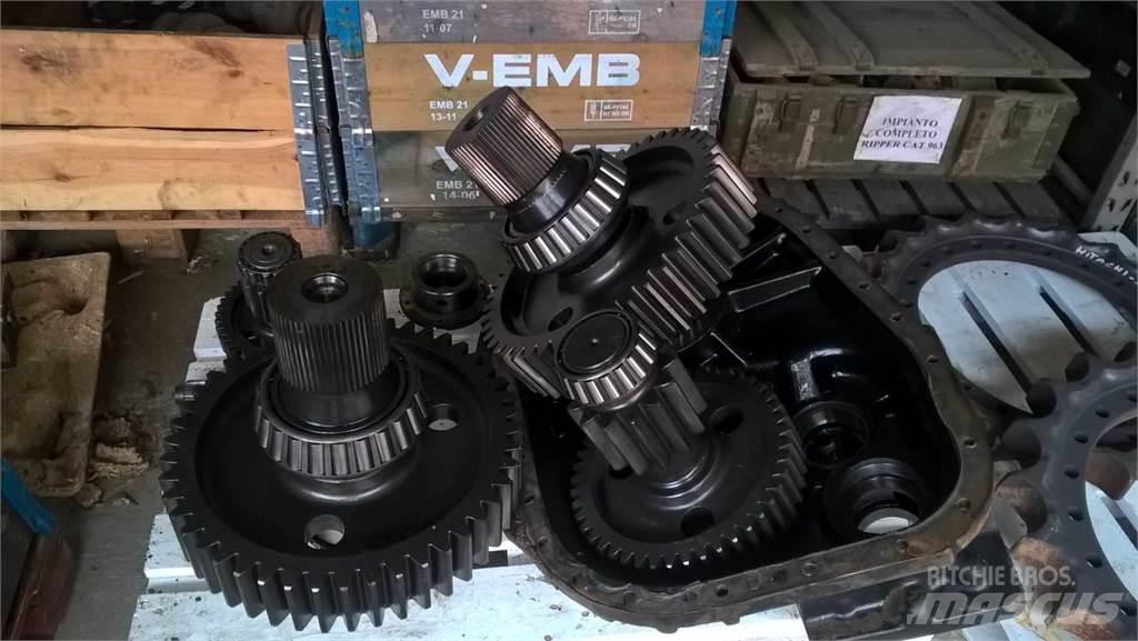 CAT 231D Строительная техника - Другие