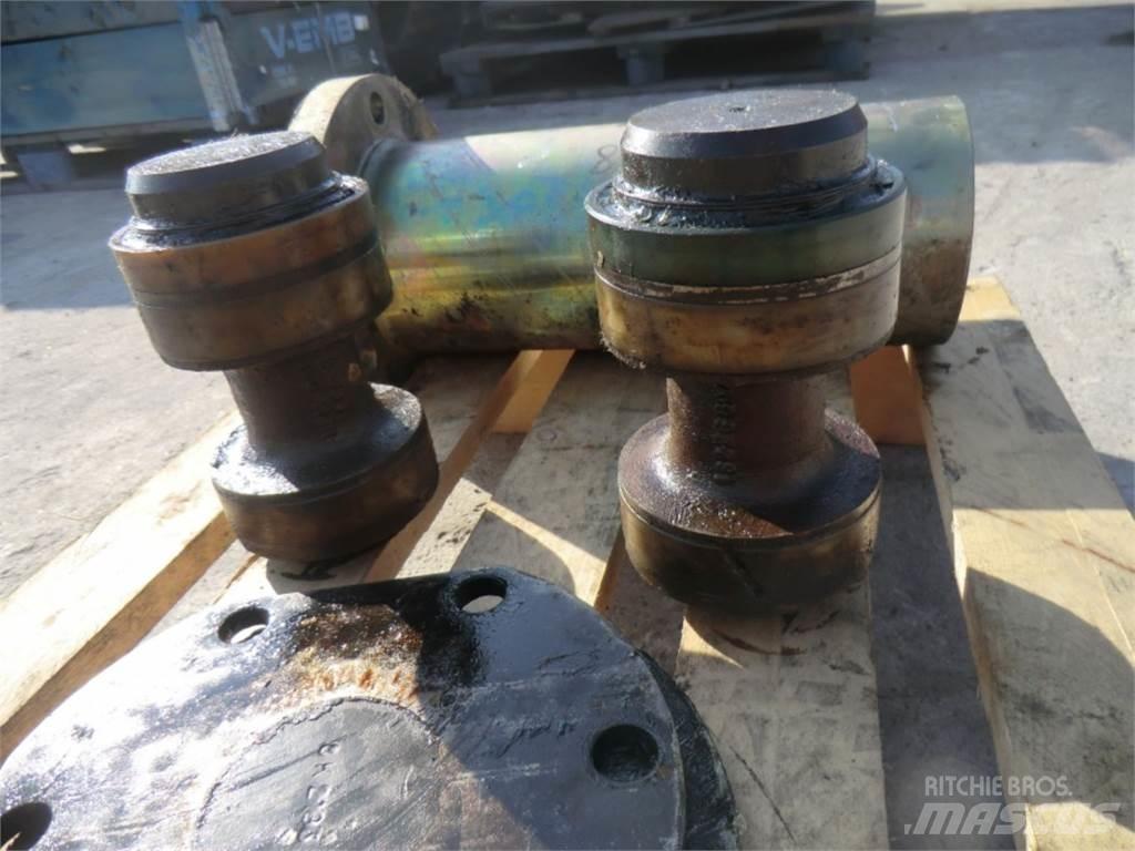 CAT 231D Гусеницы и цепи