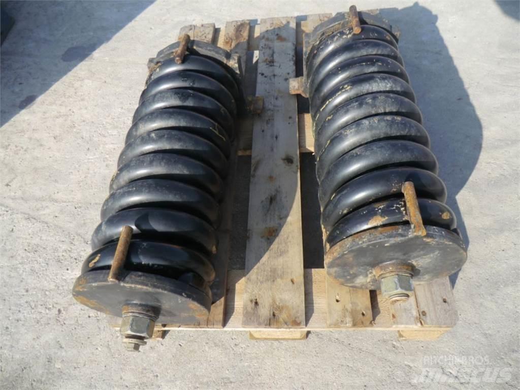 CAT 231D Гусеницы и цепи