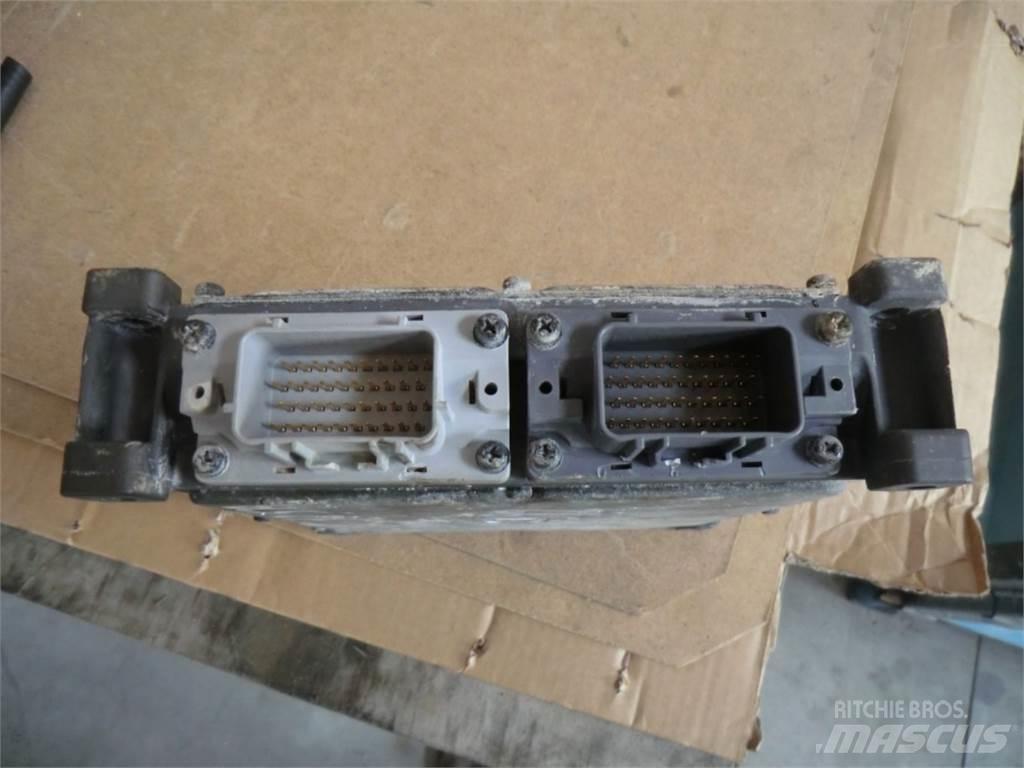 CAT 312B Строительная техника - Другие