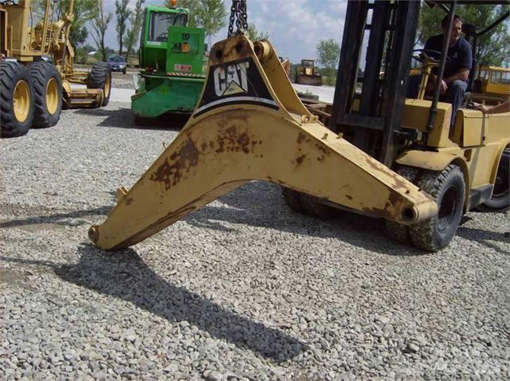 CAT 438C Ходовая часть и подвеска