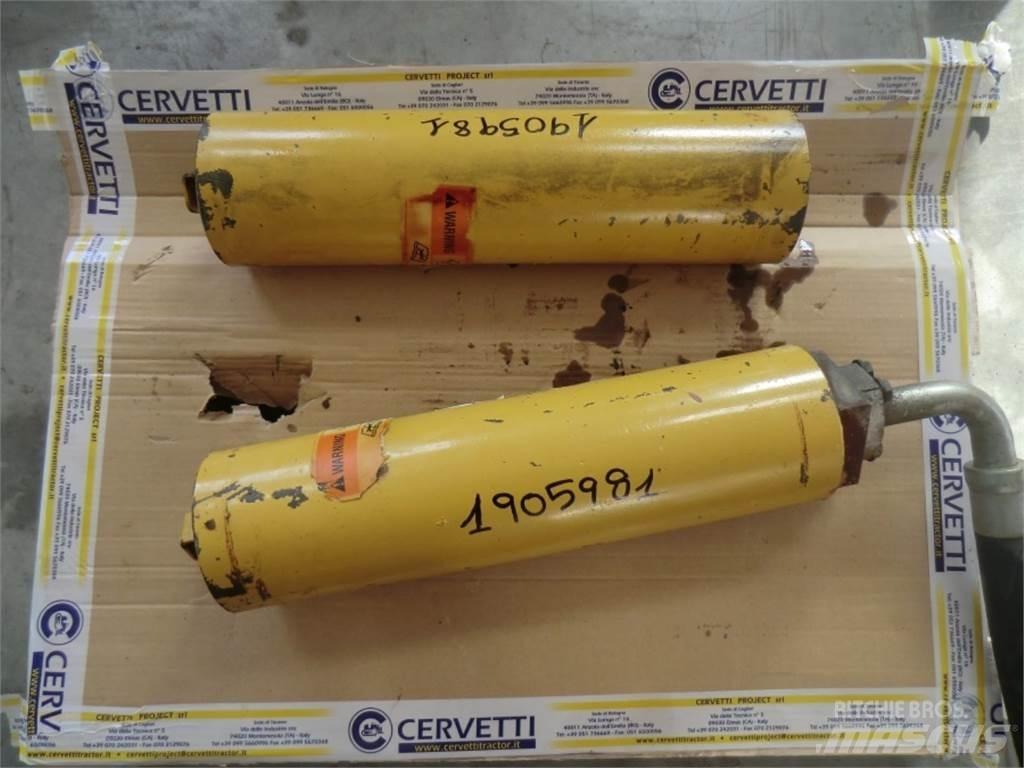 CAT 735 Строительная техника - Другие