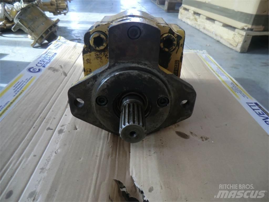 CAT 735 Строительная техника - Другие