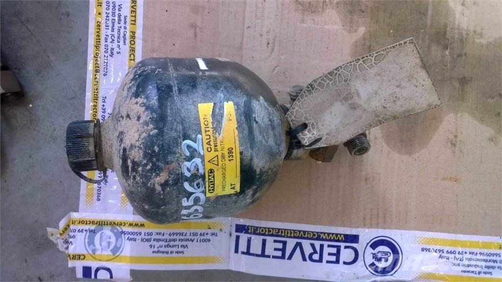 CAT 735 Строительная техника - Другие