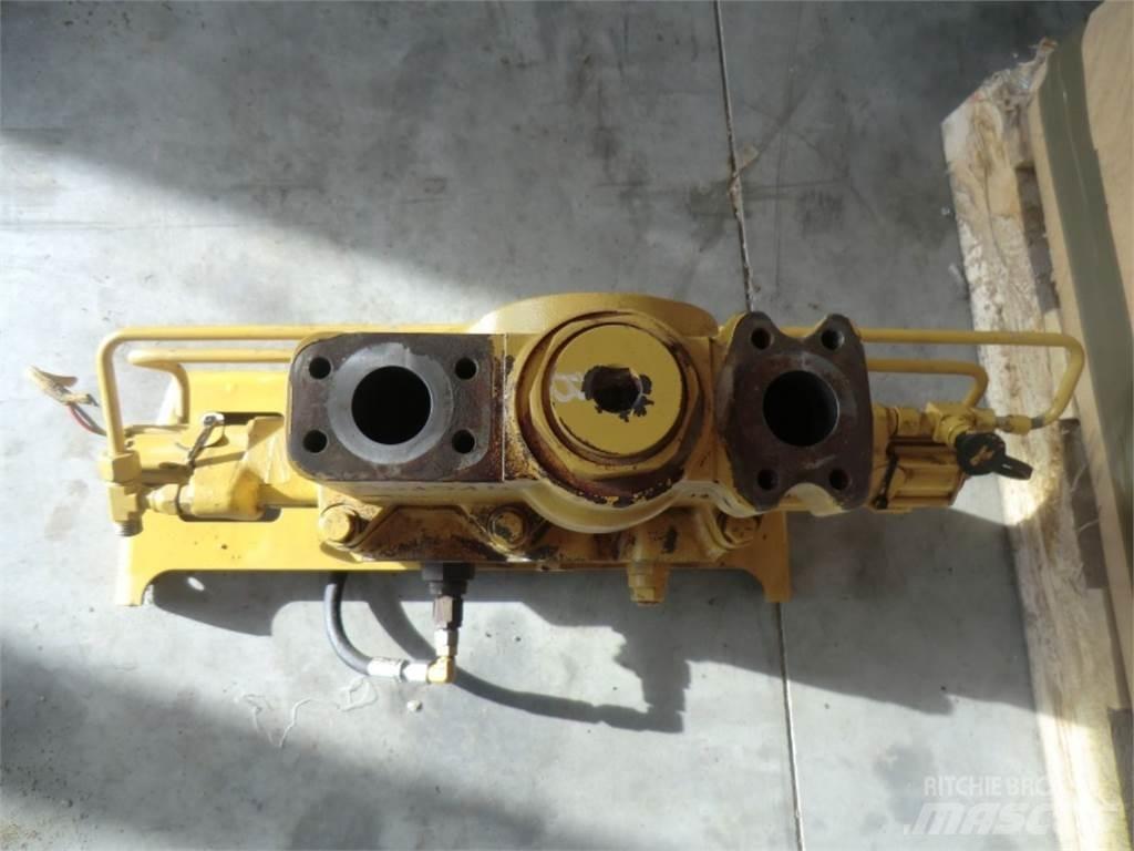 CAT 735 Строительная техника - Другие