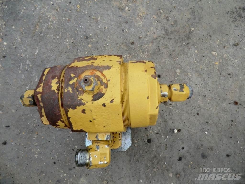 CAT 735 Строительная техника - Другие