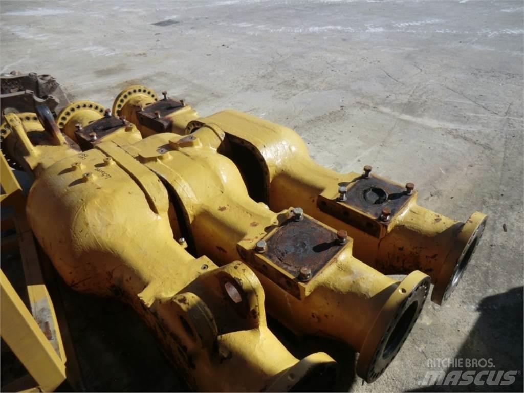 CAT 735 Строительная техника - Другие