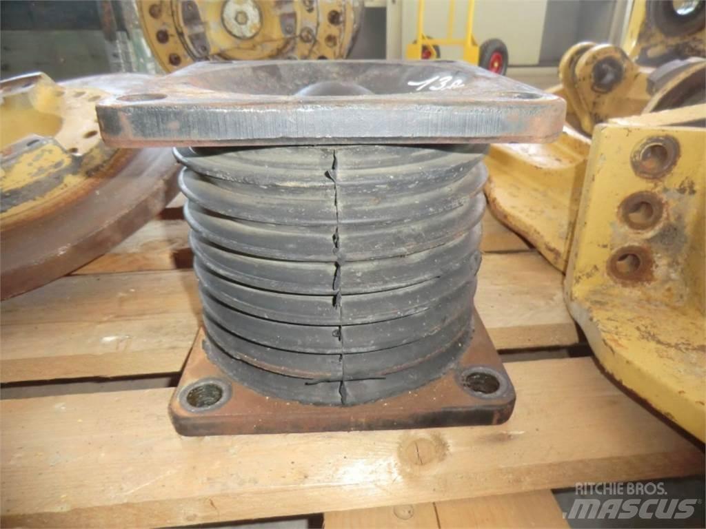 CAT 735 Ходовая часть и подвеска