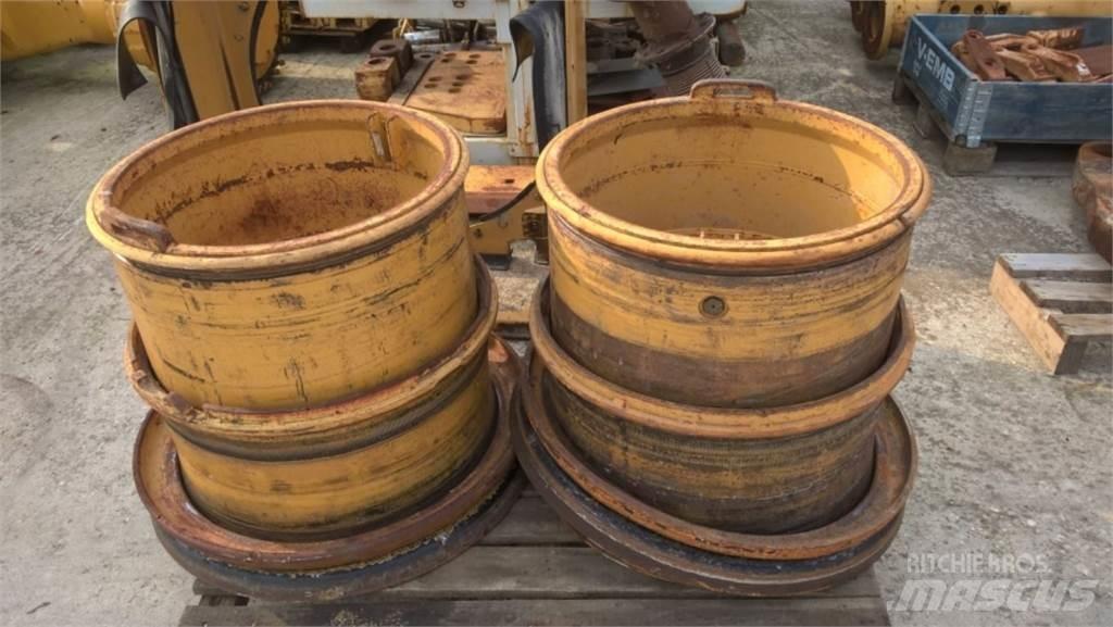 CAT 735 Строительная техника - Другие